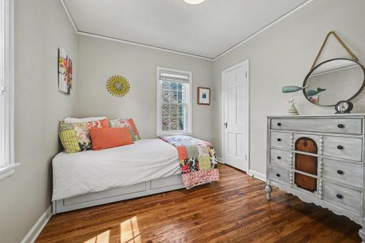 1820 Montreal Avenue, Saint Paul, MN 55116
