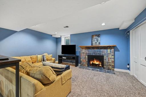 1820 Montreal Avenue, Saint Paul, MN 55116