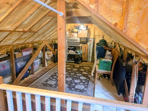 Another bonus! 3rd floor attic space. Finish to your liking!