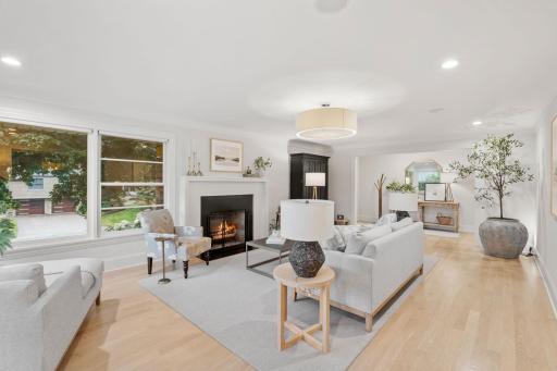 5234 Hollywood Rd