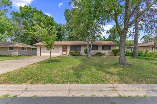171 63rd Way NE, Fridley, MN 55432
