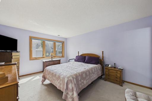 32 11th Avenue S, 215, Hopkins, MN 55343