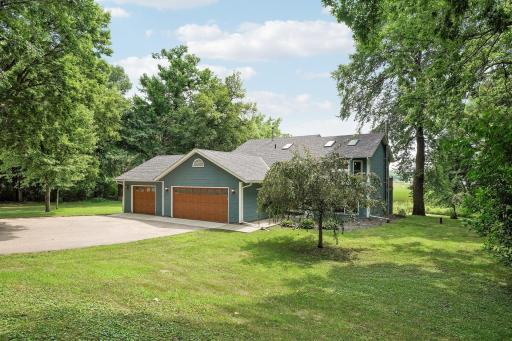 457 77th Street SE, Delano, MN 55328
