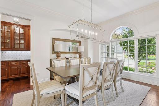 2185 Gallery Court, Victoria, MN 55386