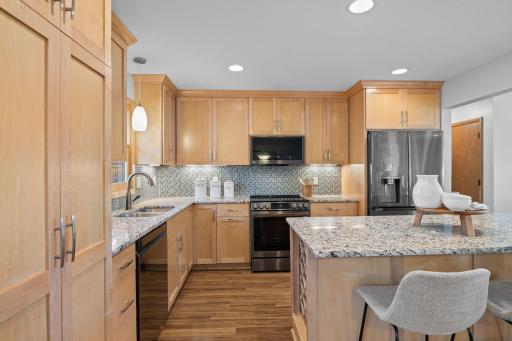5220 Lowry Terrace, Golden Valley, MN 55422