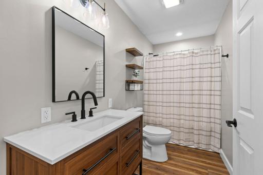 70-web-or-mls-26751 Fremont Dr-70.jpg