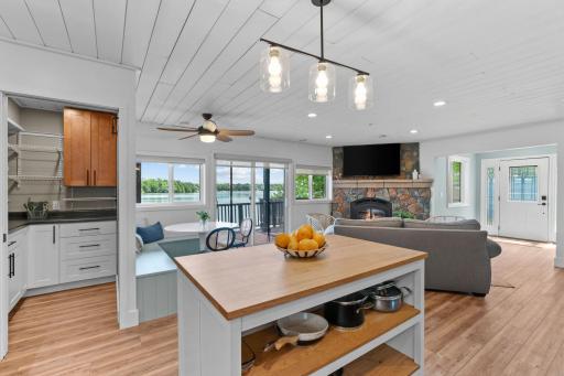 57-web-or-mls-26751 Fremont Dr-57.jpg