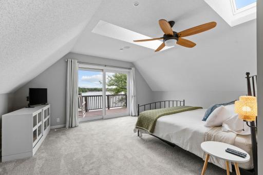 74-web-or-mls-26751 Fremont Dr-74.jpg