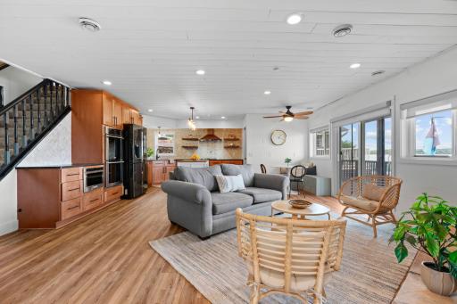 49-web-or-mls-26751 Fremont Dr-49.jpg