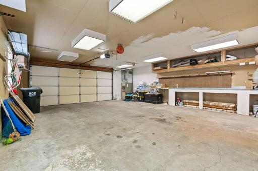 85-web-or-mls-26751 Fremont Dr-85.jpg