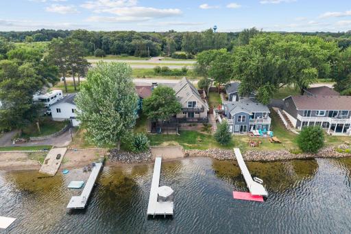 39-web-or-mls-26751 Fremont Dr-39.jpg
