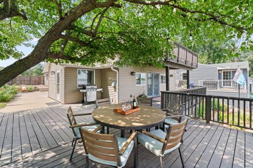11-web-or-mls-26751 Fremont Dr-11.jpg