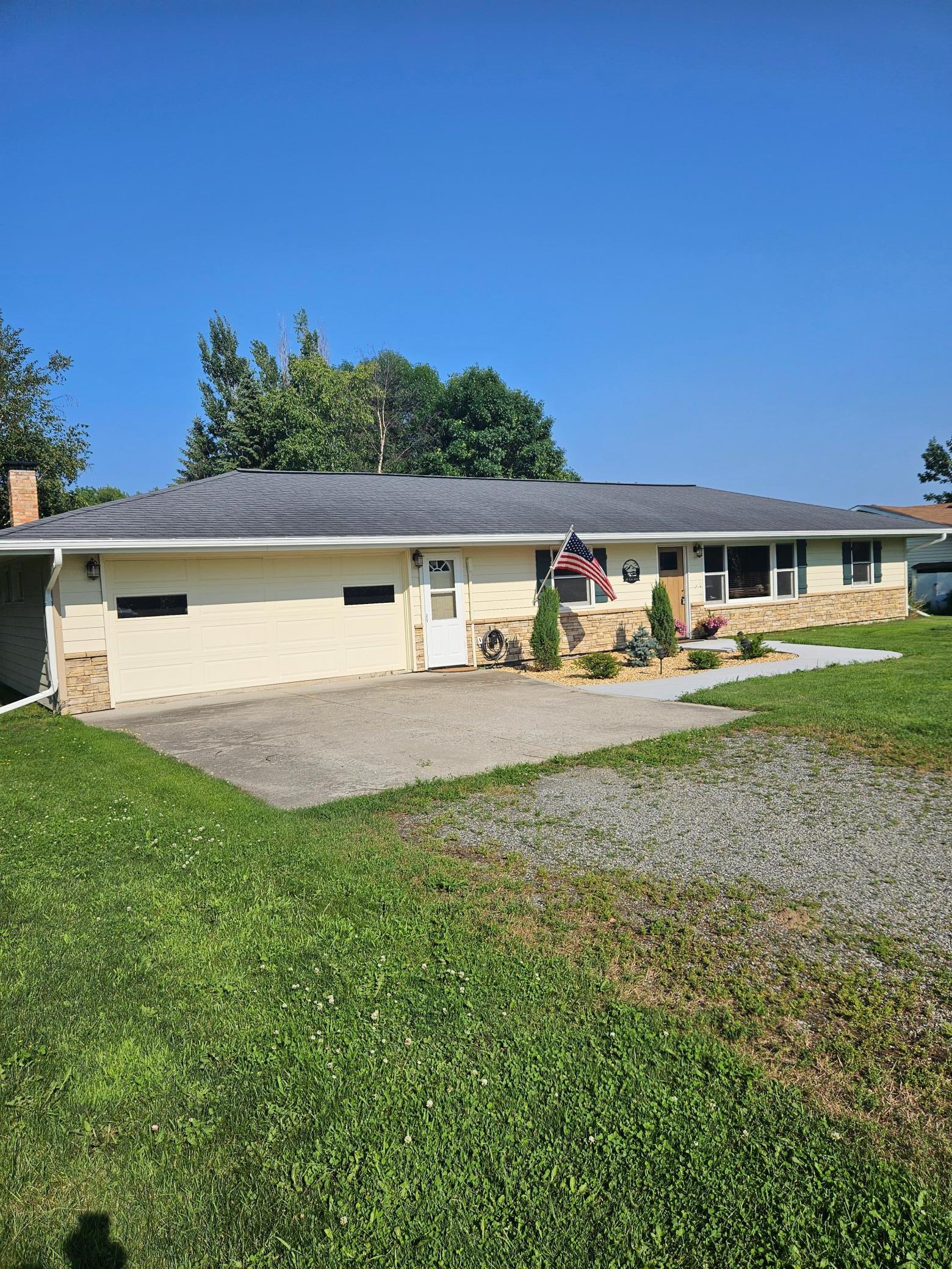 126 Elm Drive, Warroad, MN 56763