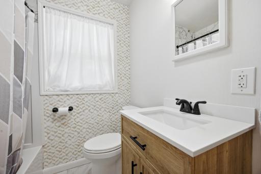 2013 7th Street N, Fargo, ND 58102