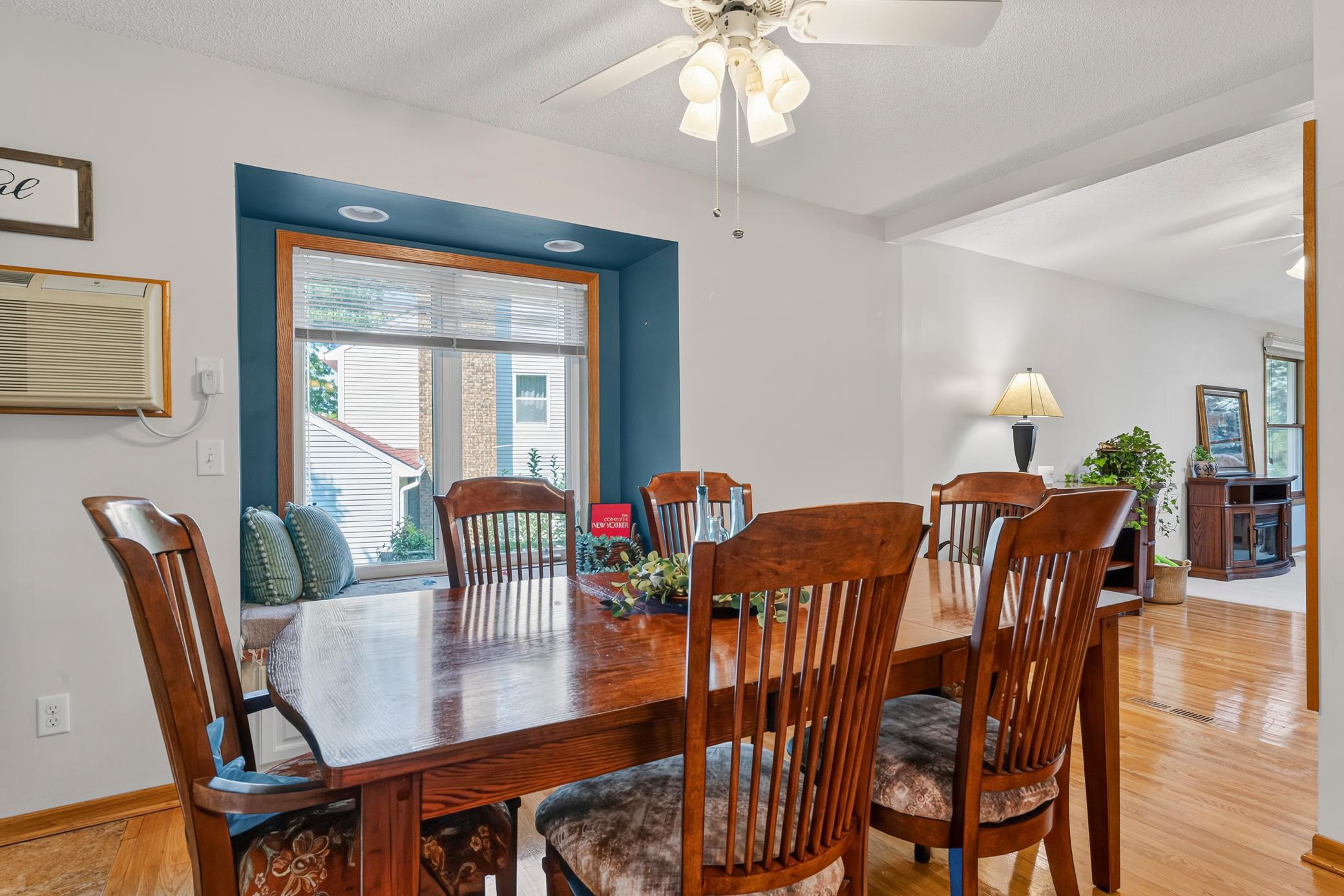 Dinning Room with Reading Nook.jpg