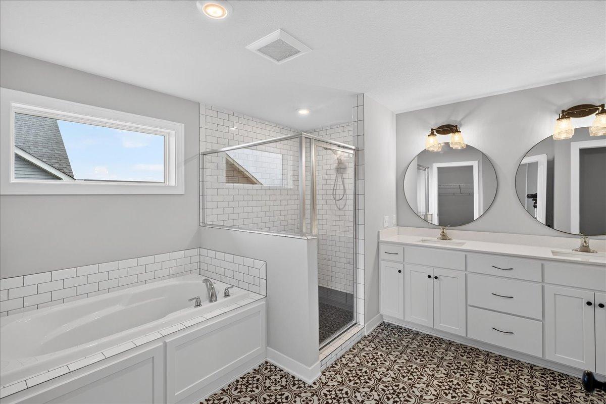 Stunning Primary bath w/everything you need