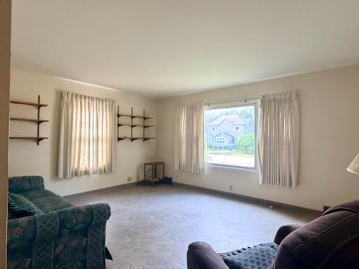 217 Iowa Avenue, Hoffman, MN 56339