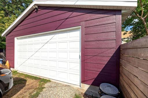 brand new garage with designated 100amps and keypad entry