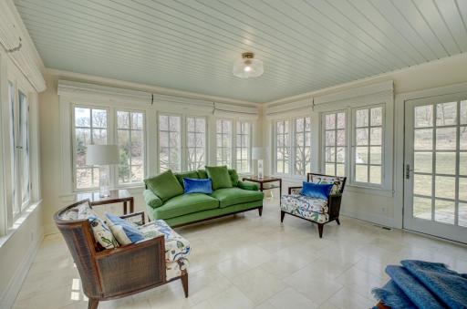 2156 Paris Avenue N, Stillwater, MN 55082