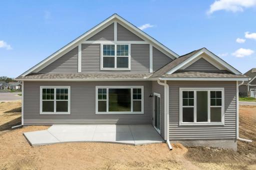 Pictures are of another model and are for illustration purposes only. The selections are options may be different in this home.
