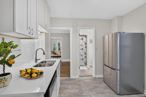 Main Floor Unit - Kitchen