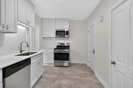 Upper Level Unit - Kitchen