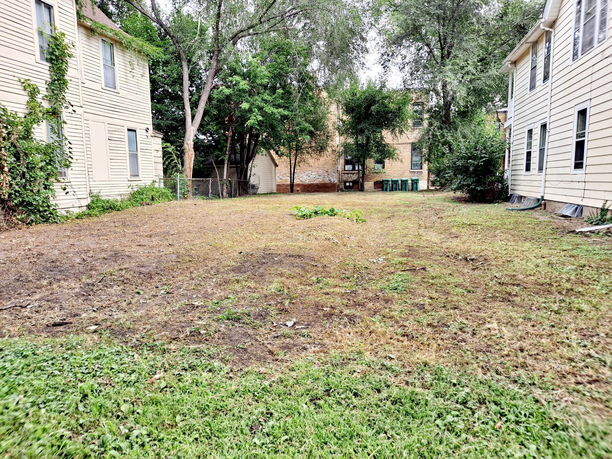 Nestled between 2 duplexes