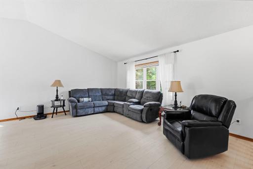 402 8th Avenue N, Sartell, MN 56377