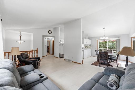 402 8th Avenue N, Sartell, MN 56377