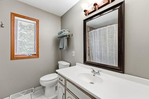 402 8th Avenue N, Sartell, MN 56377