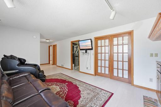 402 8th Avenue N, Sartell, MN 56377
