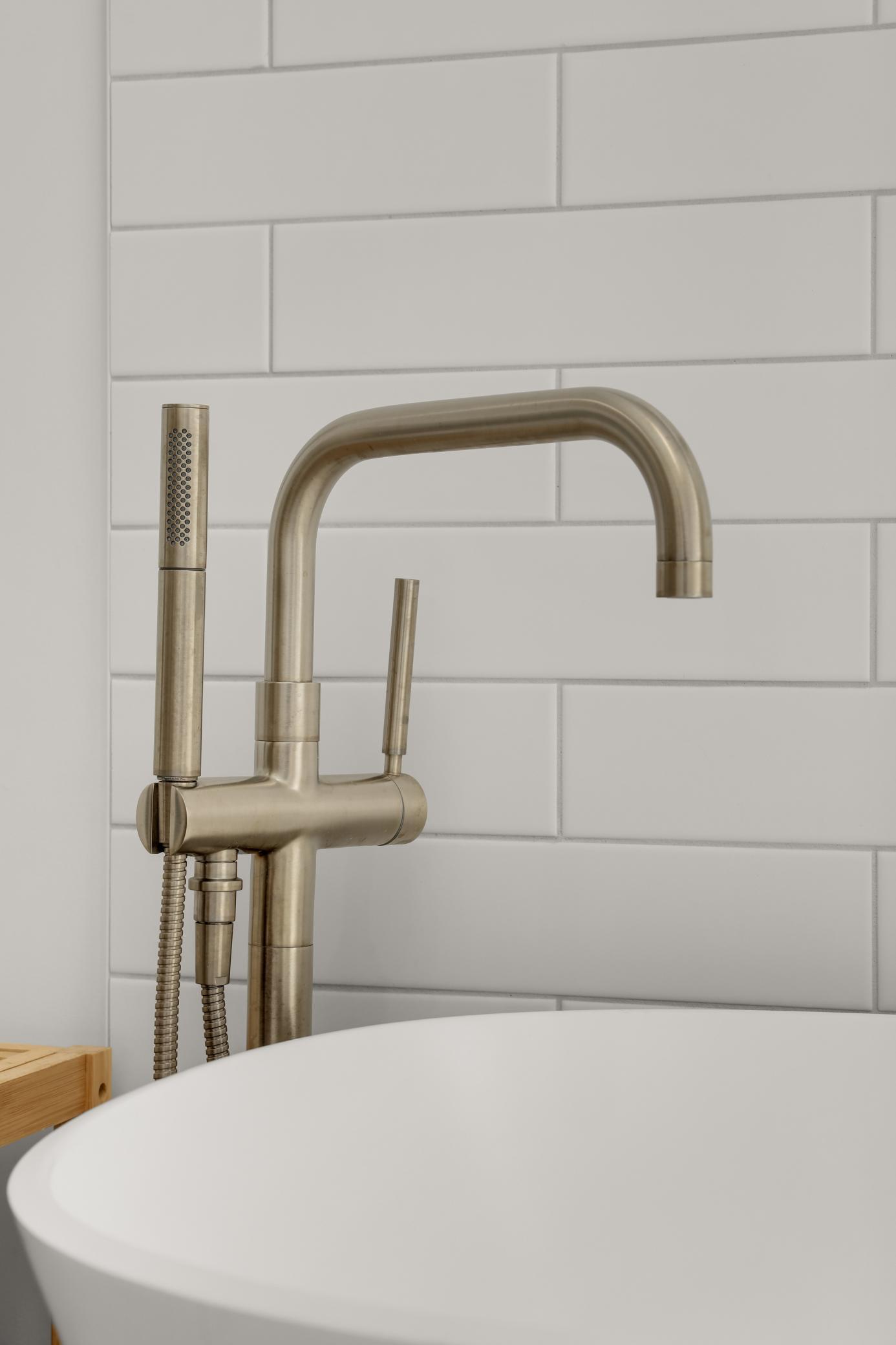 High end finishes throughout