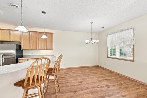 Dining with Laminate Flooring