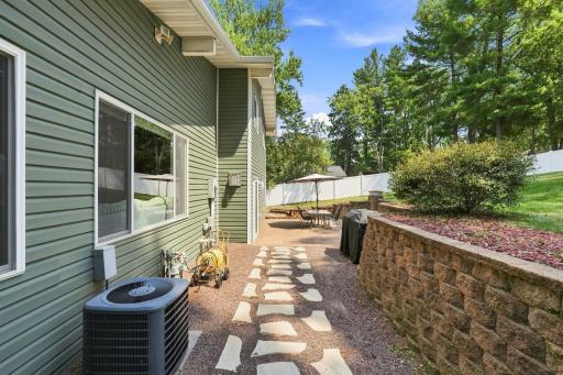40-web-or-mls-A7404562.jpg