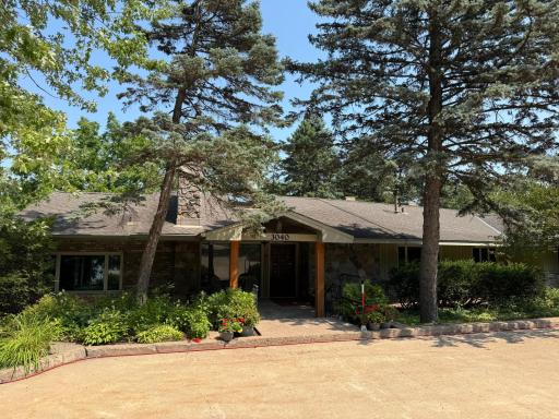 3040 Hamline Avenue N, Roseville, MN 55113