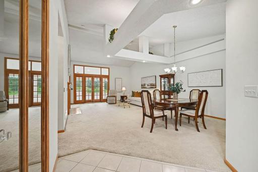 Tiled foyer and inviting entry.