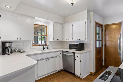 2000 Orkla Drive, Golden Valley, MN 55427