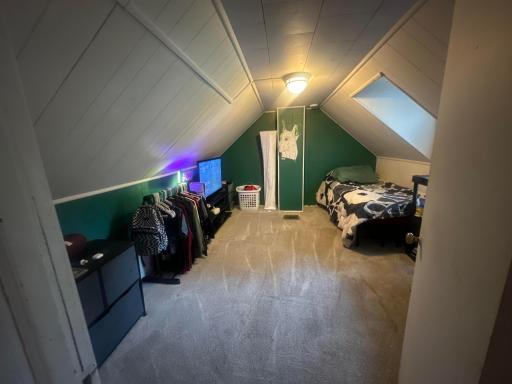 Upper Bedroom