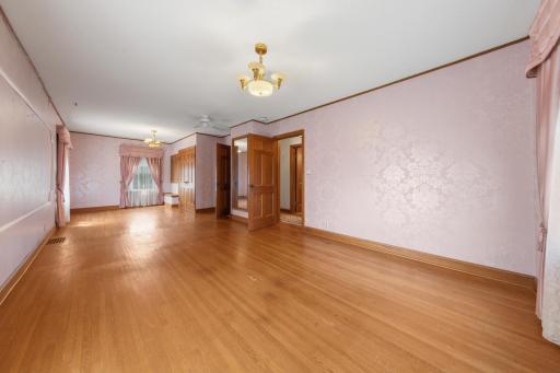 851 450th Street, Kenyon, MN 55946