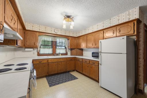 851 450th Street, Kenyon, MN 55946