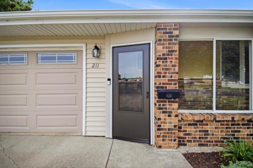 211 4th Avenue NW, Blooming Prairie, MN 55917