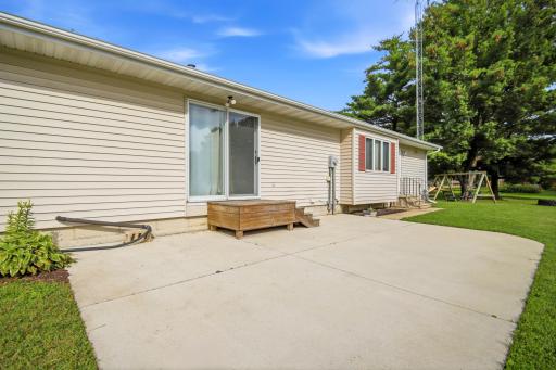 211 4th Avenue NW, Blooming Prairie, MN 55917
