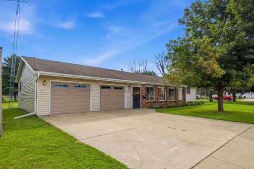 211 4th Avenue NW, Blooming Prairie, MN 55917
