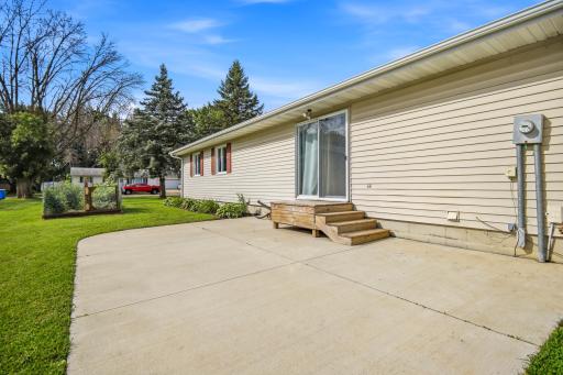 211 4th Avenue NW, Blooming Prairie, MN 55917