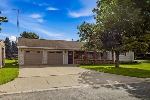 211 4th Avenue NW, Blooming Prairie, MN 55917