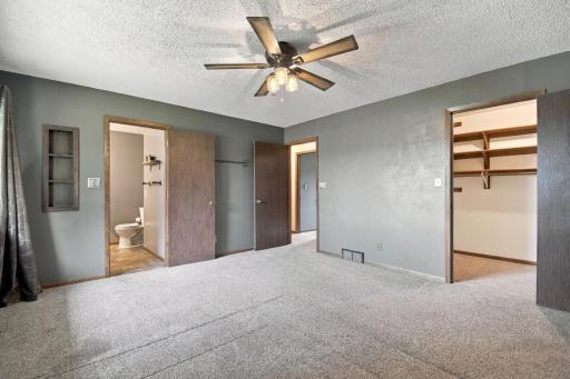 211 4th Avenue NW, Blooming Prairie, MN 55917