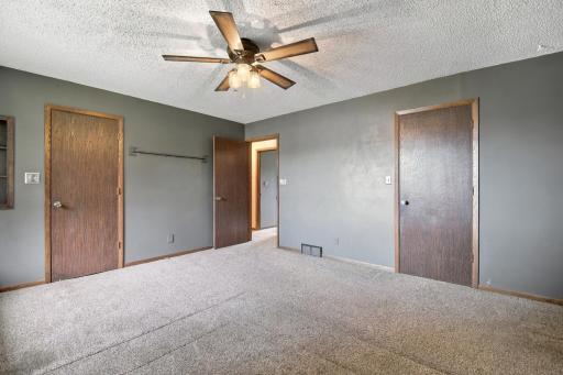 211 4th Avenue NW, Blooming Prairie, MN 55917