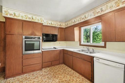 217 Dawn Avenue, Shoreview, MN 55126