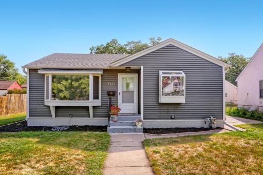4429 6th St NE - Web Quality - 006 - 06 Exterior Front.jpg