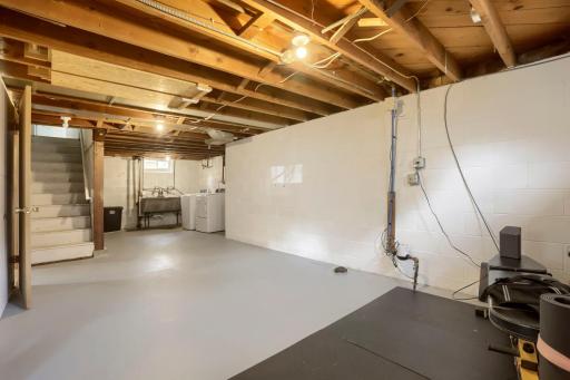 4429 6th St NE - Web Quality - 024 - 24 Laundry Room.jpg
